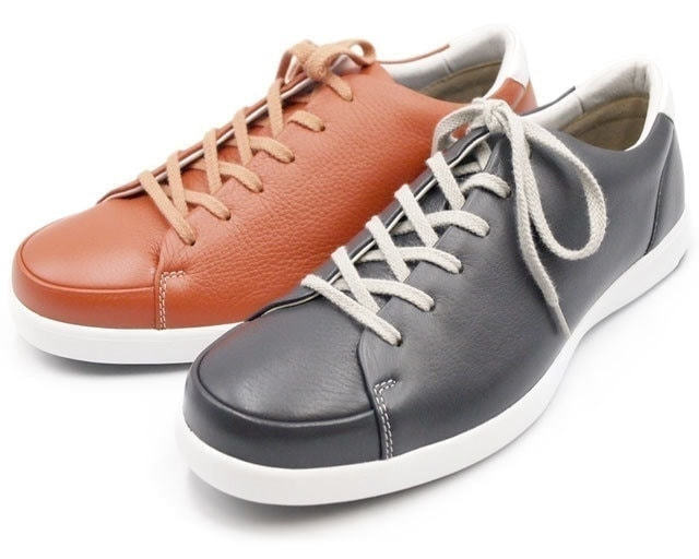 324WBF ディアスキンスニーカー